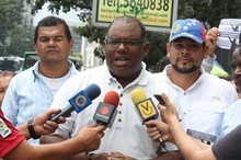 Abraham Blandín: Vecinos de Sucre denuncian campaña sucia co...