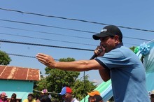 Capriles: Van a tener que echarle b... para evitar que siga ...