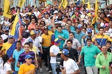 Capriles: ¡Si no votamos, ellos votarán por nosotros!