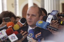 Ángel Medina: Todos los sectores democráticos del país debem...