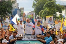 Capriles: Debemos votar para rescatar al país del caos econó...