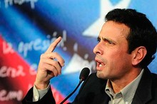 Capriles: El Gobierno sigue creyendo que la crisis es un pro...