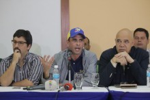 Capriles: A la FANB le ha llegado la hora de tomar una decis...