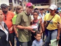 Capriles: Posible emisión de billetes de Bs 500 evidencia pé...