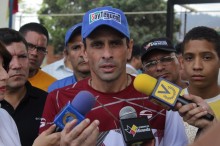 Capriles a Lucena: "No señora, conforme al reglamento, ...