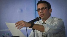 Capriles alerta sobre la inminente crisis humanitaria y crit...