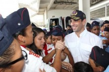 Capriles: El gobierno quiere meter la política en todo
