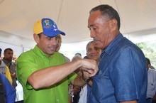 Capriles anunció inclusión de cultores y sus familiares al p...