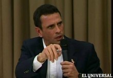 Capriles a Maduro: Estás en la presidencia por el control qu...