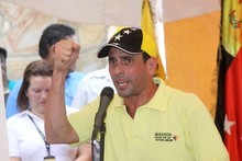 Capriles: El que tiene la verdad en sus manos la defiende do...