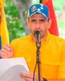 Capriles: "La educación no puede ser secuestrada por un...