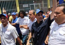 Capriles: Oposición continuará movilizándose si CNE no infor...