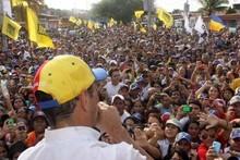 Capriles: Los venezolanos debemos dar una señal clara de que...