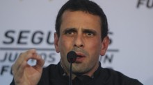 Capriles a Caracol Radio: "Un trabajador venezolano gan...