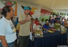 Capriles reiteró que escasez se debe a la destrucción de la ...