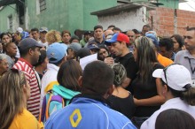 Capriles: Deberían solicitar una Habilitante para que aparez...