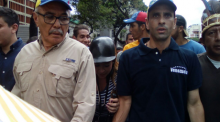 Capriles a Lucena: "Insistimos en una solución democrát...