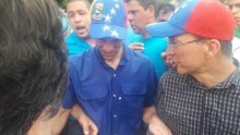 Capriles fue agredido con gas pimienta durante marcha oposit...