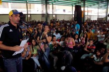 Capriles convoca a marchar a los “excluidos” por el CNE el j...