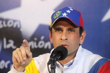 Capriles: Es necesario mantener el valor de nuestra moneda p...
