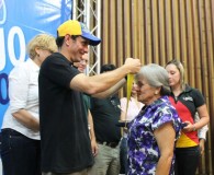 Capriles: El país no está en condiciones de seguir pagando l...