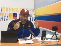 Capriles: "El señor Zapatero cada día se descalifica má...