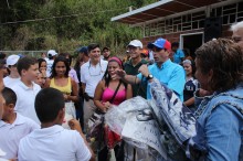 Capriles: Sentencia del TSJ defiende a quien tiene el poder ...