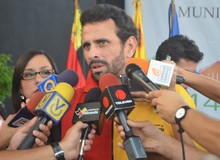 Capriles llama a Maduro a unirse en un sólo bloque a luchar ...