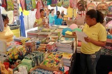Ferias escolares del Gobierno de Miranda venden útiles con 3...
