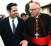 Cardenal Porras fue recibido por el Alcalde Carlos García