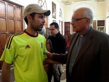 Carlos García se solidarizó con la Iglesia Católica