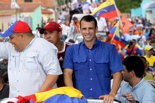 Capriles: "Es una inmoralidad que Maduro quiera tener m...