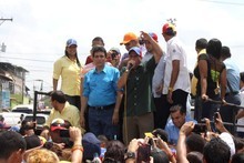 Capriles: Pido al pueblo un voto de confianza para los candi...