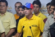 Capriles: No queremos que haya una insurrección de la FANB e...
