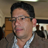 Roberto Rojas: Legisladores apostamos al revocatorio para re...