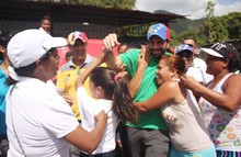 Capriles: Ningún país puede depender exclusivamente de las i...