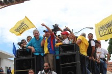Capriles: El revocatorio no nos lo van a regalar y tenemos q...