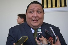 José Brito solicitará comparecencia de ministra Varela por c...