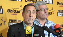 José Guerra: No creo en golpes ni en insurrección para cambi...