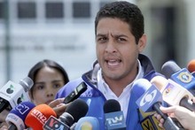 José Manuel Olivares: "Represión suma un asesinato en T...