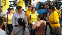 PJ Vargas celebra su aniversario en las calles de Maiquetía