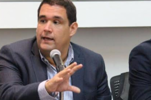 Juan Miguel Matheus a Maduro: Las balas no matan el hambre
