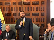 Juan Miguel Maheus: Parlamento anula actos del Procurador de...