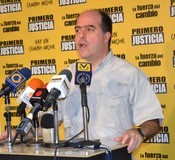 Julio Borges: No hay espacios para terceras candidaturas
