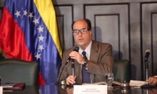 Julio Borges: "En Venezuela el único que mata de mengua...