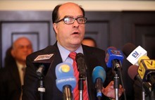Julio Borges: Notificaremos a la OEA que Venezuela no puede ...