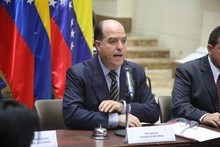 Julio Borges y la Asamblea Nacional ganadores del premio Sáj...