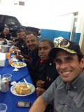 Capriles compartió cena de nochebuena con Bomberos de Mirand...