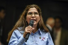 María Gabriela Hernández respaldó protesta de trabajadores p...