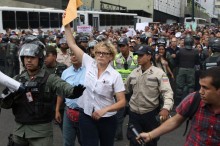 Trabajadores de Miranda exigen al gobierno central cancelaci...